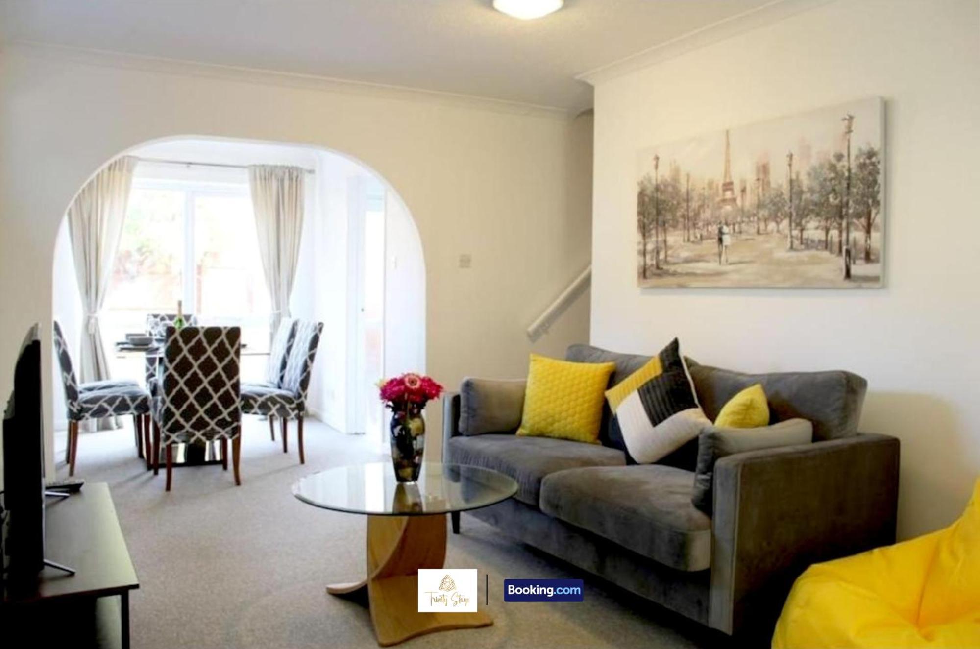 4 Bedroom House With Parking Near City Centre By Trinity Stays Short Lets & Serviced Accommodation Cambridge Εξωτερικό φωτογραφία