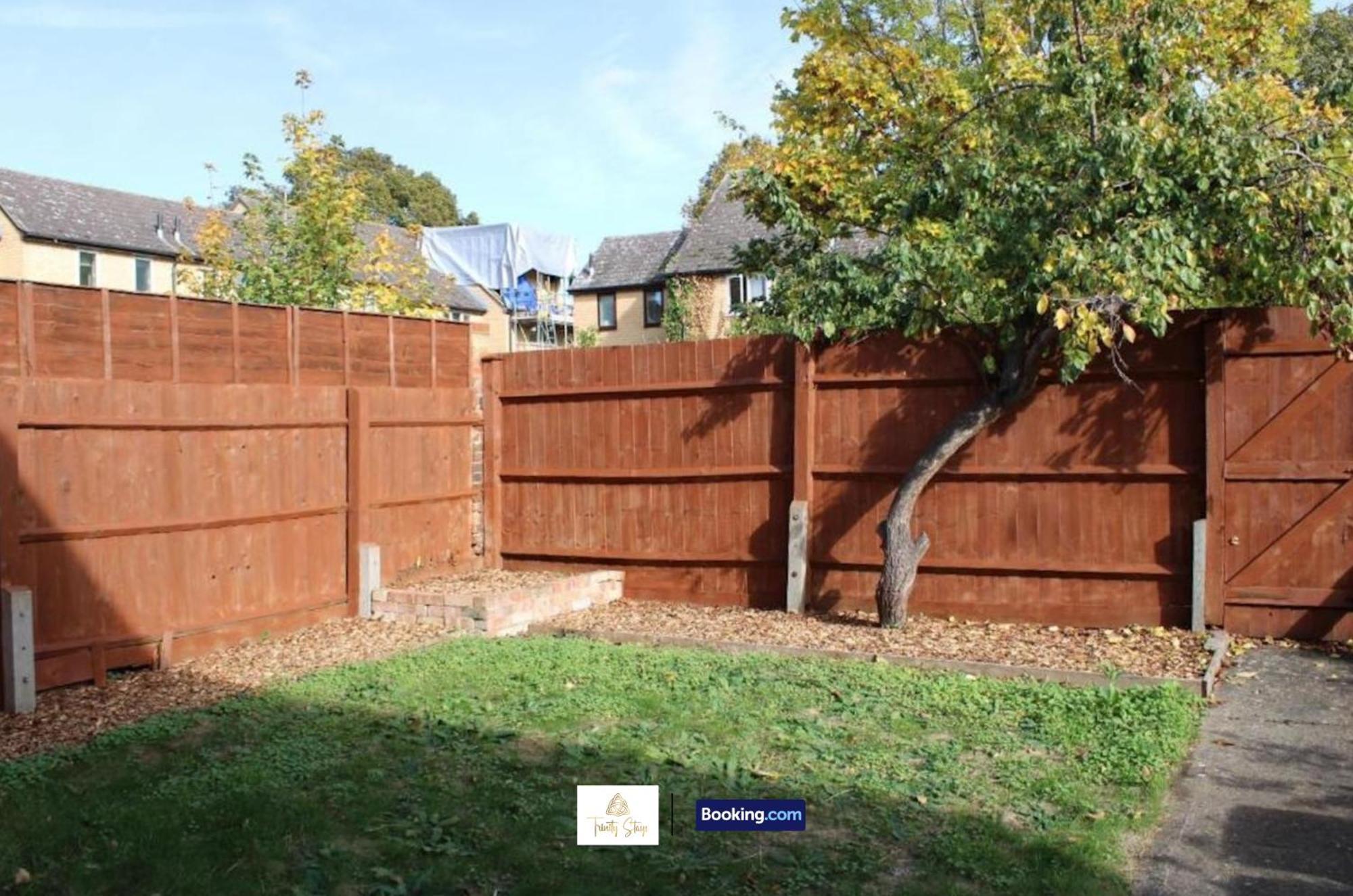 4 Bedroom House With Parking Near City Centre By Trinity Stays Short Lets & Serviced Accommodation Cambridge Εξωτερικό φωτογραφία
